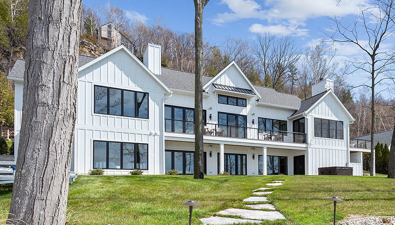 vertical siding board and batten